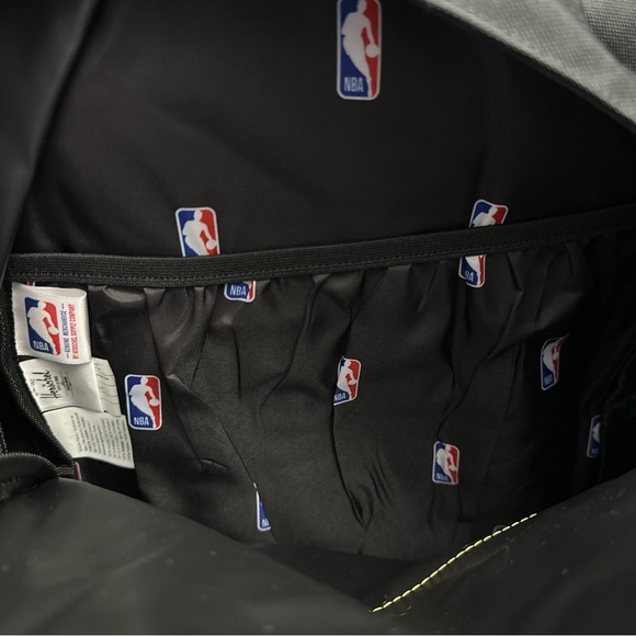 Herschel Supply Co NBA Los Angeles Lakers Backpack - Picture 10 of 12